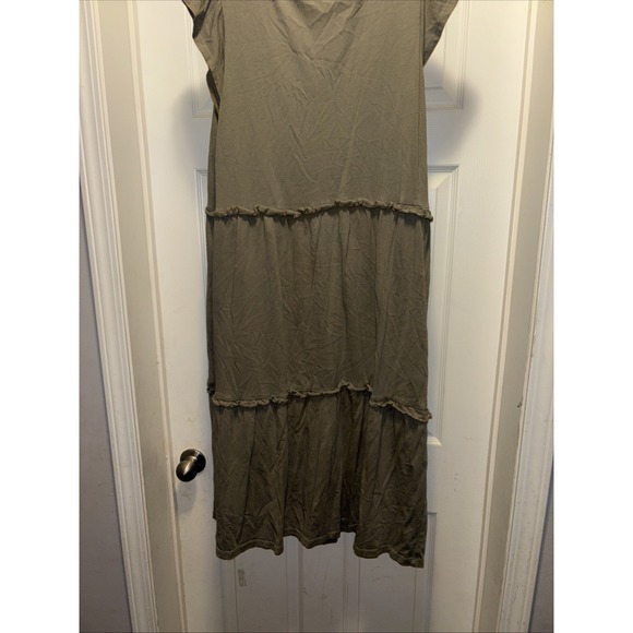 C & C California‎ Sage Green Light Green Cap Sleeves Tiered Midi Dress Large - Picture 7 of 9
